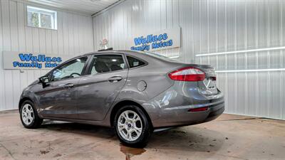 2014 Ford Fiesta SE   - Photo 3 - Butler, PA 16001