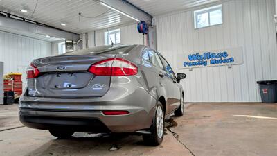 2014 Ford Fiesta SE   - Photo 4 - Butler, PA 16001