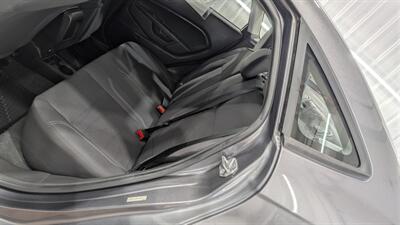 2014 Ford Fiesta SE   - Photo 13 - Butler, PA 16001
