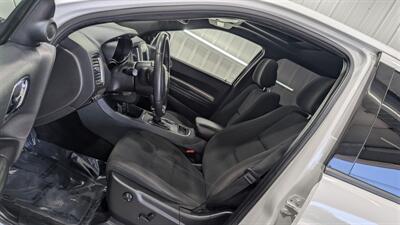 2018 Dodge Durango SXT   - Photo 11 - Butler, PA 16001