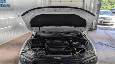 2018 Dodge Durango SXT   - Photo 9 - Butler, PA 16001