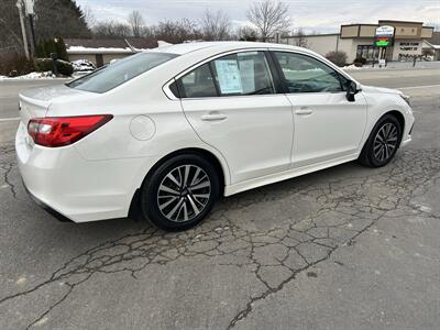 2018 Subaru Legacy 2.5i Premium   - Photo 5 - Butler, PA 16001