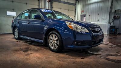2011 Subaru Legacy 2.5i Premium   - Photo 6 - Butler, PA 16001