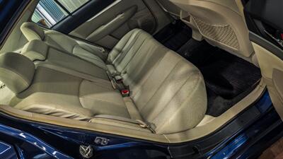 2011 Subaru Legacy 2.5i Premium   - Photo 17 - Butler, PA 16001