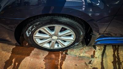 2011 Subaru Legacy 2.5i Premium   - Photo 8 - Butler, PA 16001