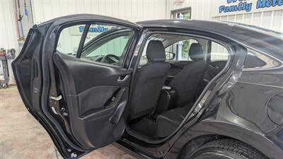 2017 Mazda MAZDA3 Sport   - Photo 12 - Butler, PA 16001