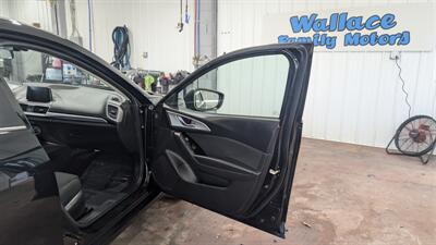 2017 Mazda MAZDA3 Sport   - Photo 14 - Butler, PA 16001