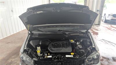 2016 Dodge Grand Caravan SXT Plus   - Photo 8 - Butler, PA 16001