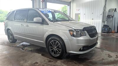 2016 Dodge Grand Caravan SXT Plus   - Photo 6 - Butler, PA 16001