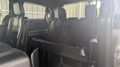 2016 Dodge Grand Caravan SXT Plus   - Photo 13 - Butler, PA 16001