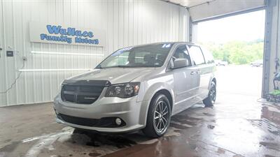 2016 Dodge Grand Caravan SXT Plus   - Photo 2 - Butler, PA 16001