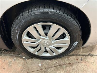 2015 Honda Fit LX   - Photo 15 - Butler, PA 16001