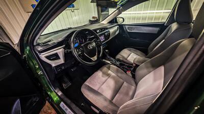 2015 Toyota Corolla LE   - Photo 20 - Butler, PA 16001