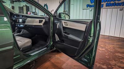 2015 Toyota Corolla LE   - Photo 14 - Butler, PA 16001