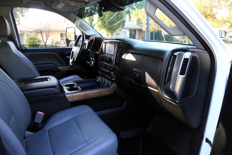 2017 Chevrolet Silverado 1500 LTZ photo 28