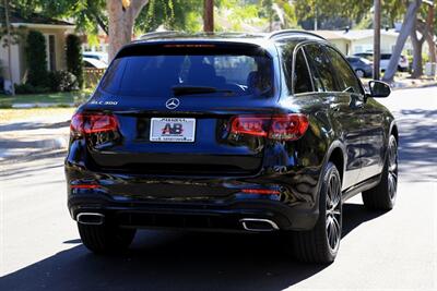 2021 Mercedes-Benz GLC GLC300 AMG Line/Night Edition Premium Package   - Photo 10 - Pasadena, CA 91107