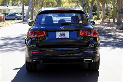 2021 Mercedes-Benz GLC GLC300 AMG Line/Night Edition Premium Package   - Photo 8 - Pasadena, CA 91107