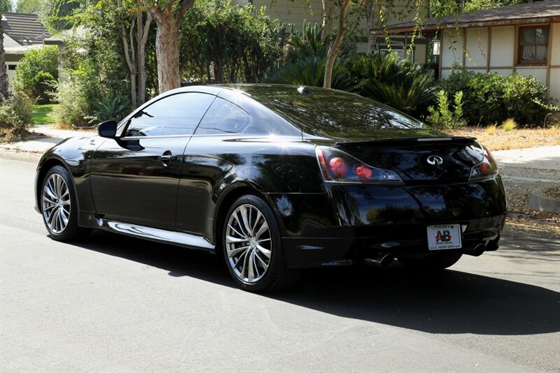 2015 INFINITI Q60 Coupe S photo 7