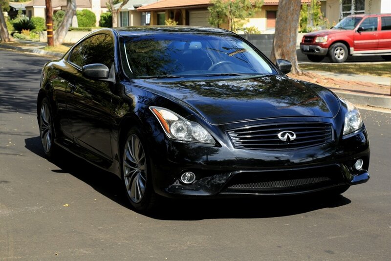 2015 INFINITI Q60 Coupe S photo 5