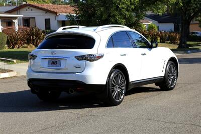 2017 INFINITI QX70 AWD Limited Edition w/Premium Package CLEAN TITLE   - Photo 8 - Pasadena, CA 91107