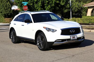 2017 INFINITI QX70 AWD Limited Edition w/Premium Package CLEAN TITLE   - Photo 4 - Pasadena, CA 91107