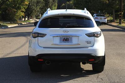 2017 INFINITI QX70 AWD Limited Edition w/Premium Package CLEAN TITLE   - Photo 10 - Pasadena, CA 91107