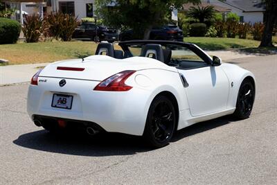 2018 Nissan 370Z Roadster   - Photo 9 - Pasadena, CA 91107