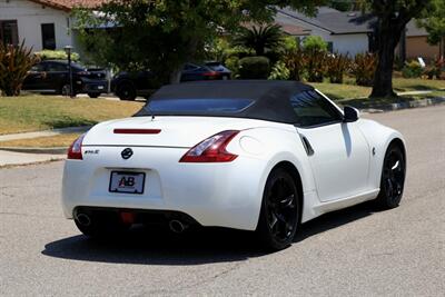 2018 Nissan 370Z Roadster   - Photo 12 - Pasadena, CA 91107