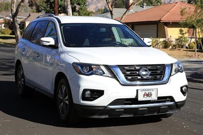 2017 Nissan Pathfinder SL Technology Package   - Photo 5 - Pasadena, CA 91107