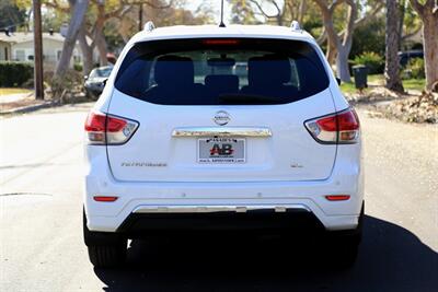 2017 Nissan Pathfinder SL Technology Package   - Photo 8 - Pasadena, CA 91107