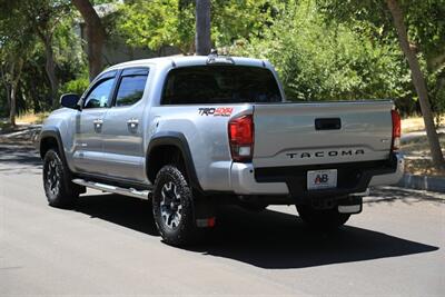 2019 Toyota Tacoma 4x4 TRD Off-Road 6 Speed Manual CLEAN TITLE   - Photo 7 - Pasadena, CA 91107