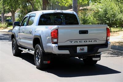 2019 Toyota Tacoma 4x4 TRD Off-Road 6 Speed Manual CLEAN TITLE   - Photo 6 - Pasadena, CA 91107