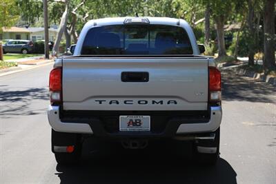 2019 Toyota Tacoma 4x4 TRD Off-Road 6 Speed Manual CLEAN TITLE   - Photo 8 - Pasadena, CA 91107