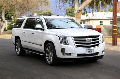 2019 Cadillac Escalade ESV 4WD Luxury   - Photo 4 - Pasadena, CA 91107