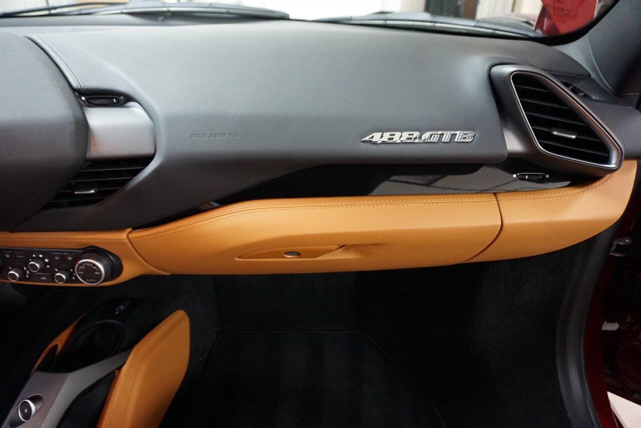 2019 Ferrari 488 GTB   - Photo 20 - Naples, FL 34104