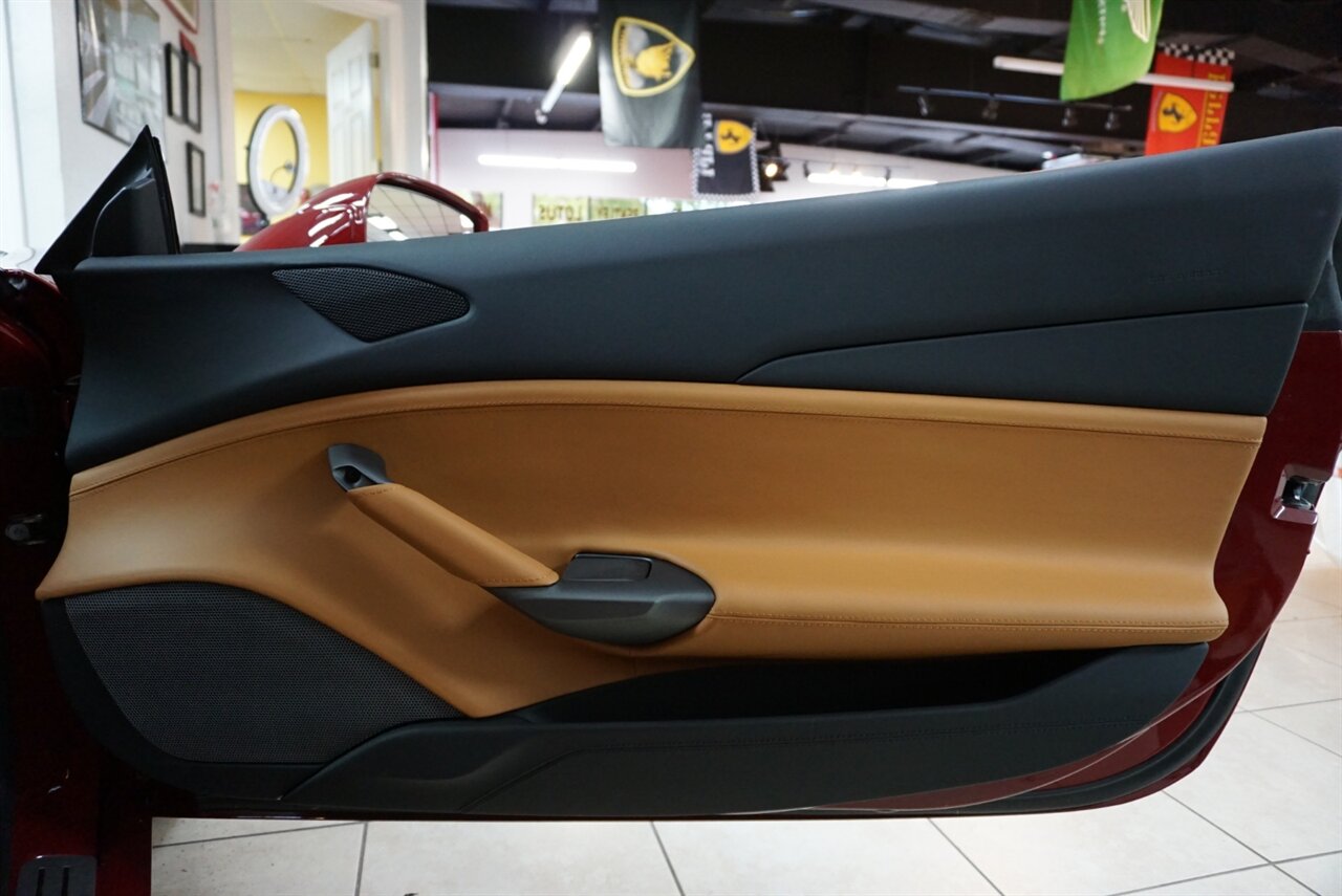 2019 Ferrari 488 GTB   - Photo 23 - Naples, FL 34104
