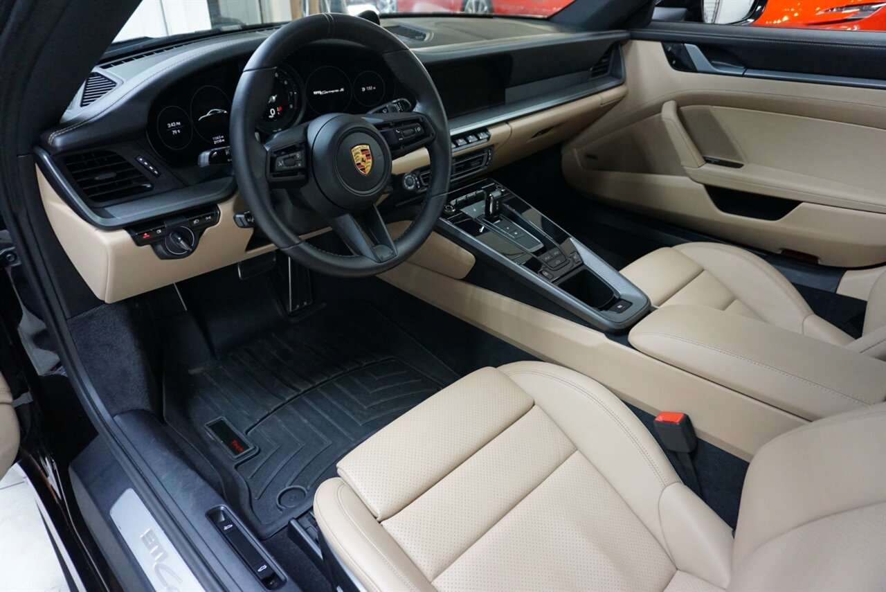 2021 Porsche 911 Carrera S   - Photo 2 - Naples, FL 34104