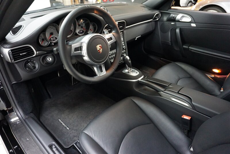 2013 Porsche 911 Turbo S  
