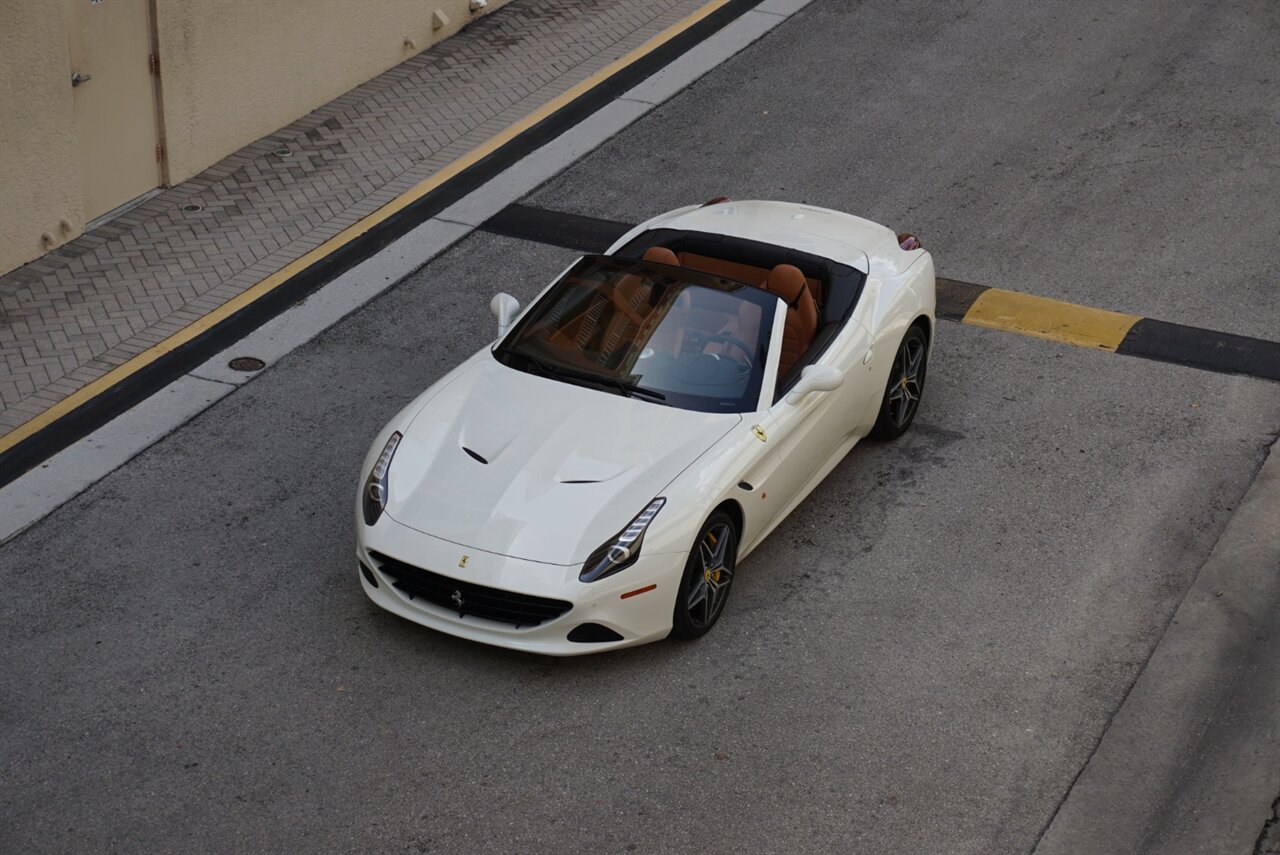 2017 Ferrari California T - Photo 60 - Naples, FL 34104