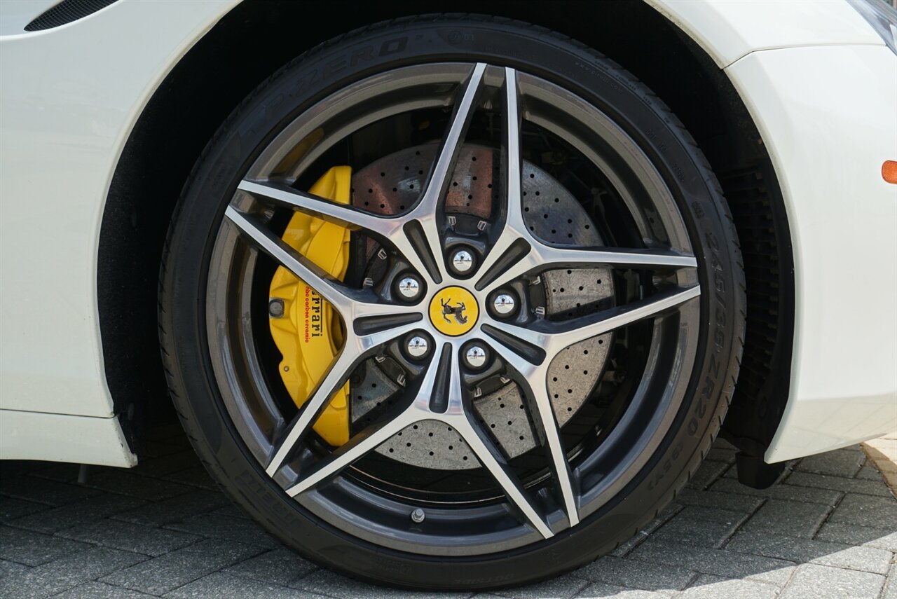 2017 Ferrari California T - Photo 30 - Naples, FL 34104