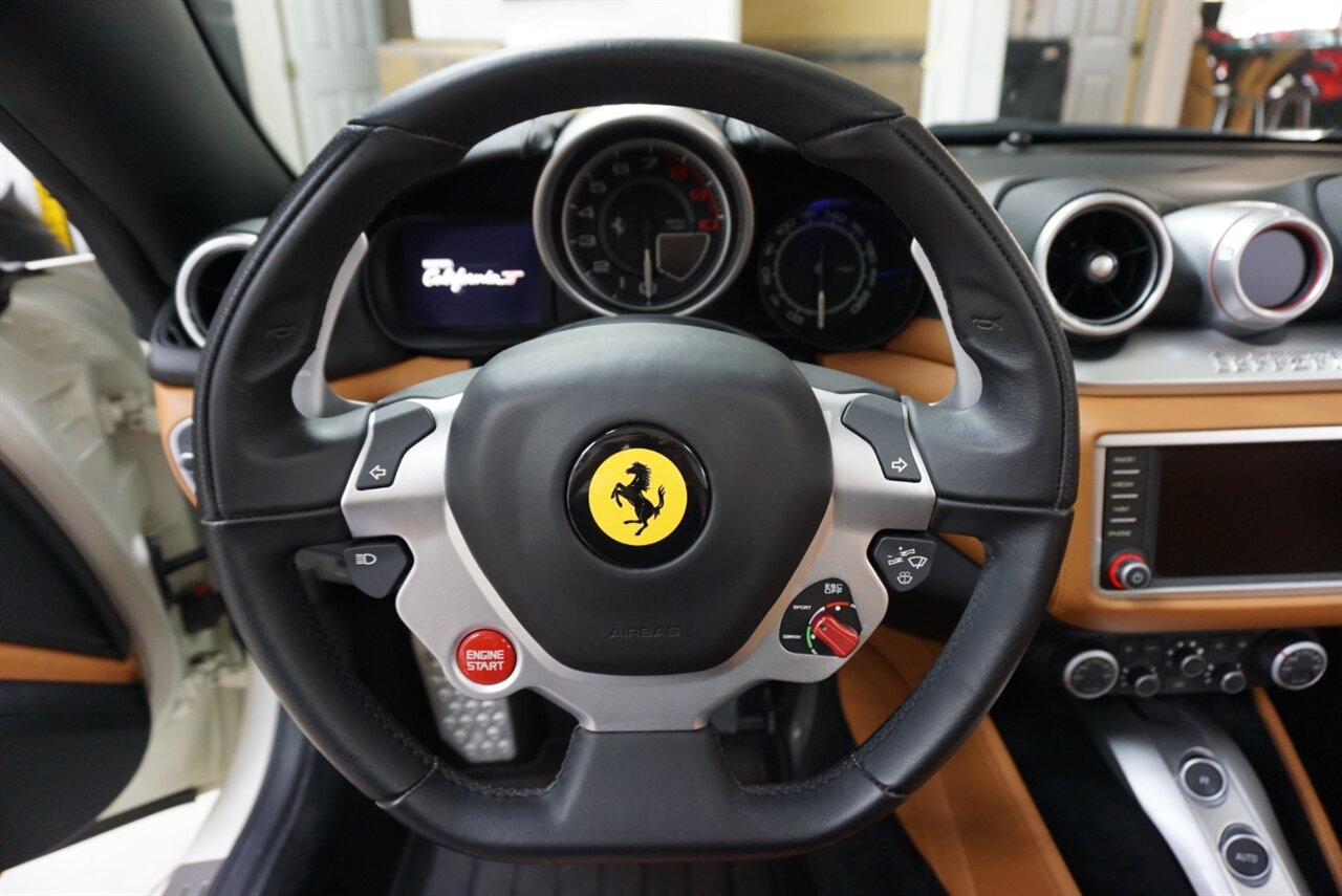 2017 Ferrari California T - Photo 13 - Naples, FL 34104