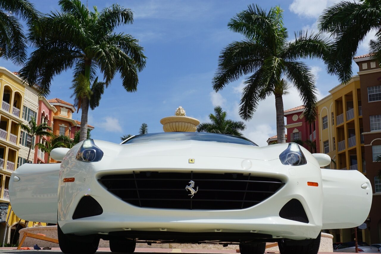 2017 Ferrari California T - Photo 32 - Naples, FL 34104