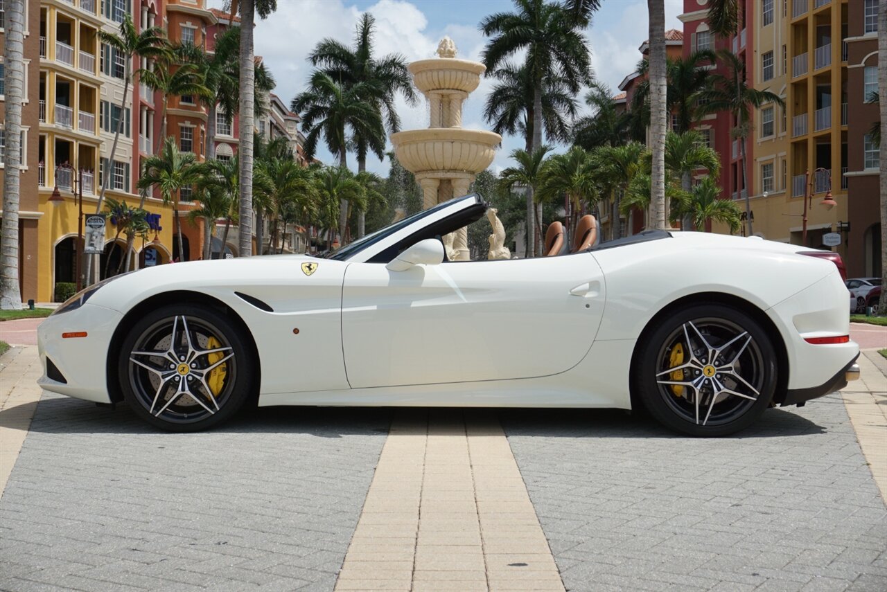 2017 Ferrari California T - Photo 5 - Naples, FL 34104