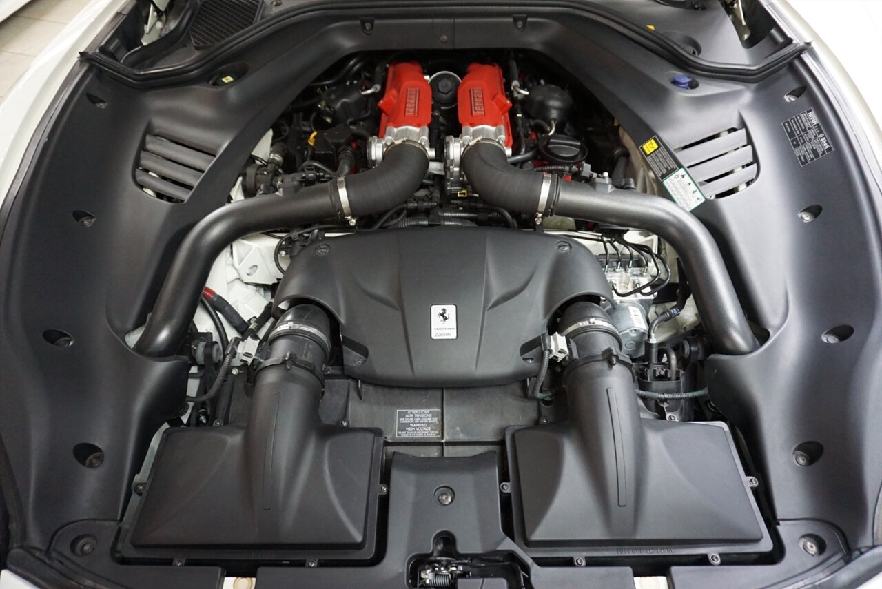 2017 Ferrari California T - Photo 6 - Naples, FL 34104