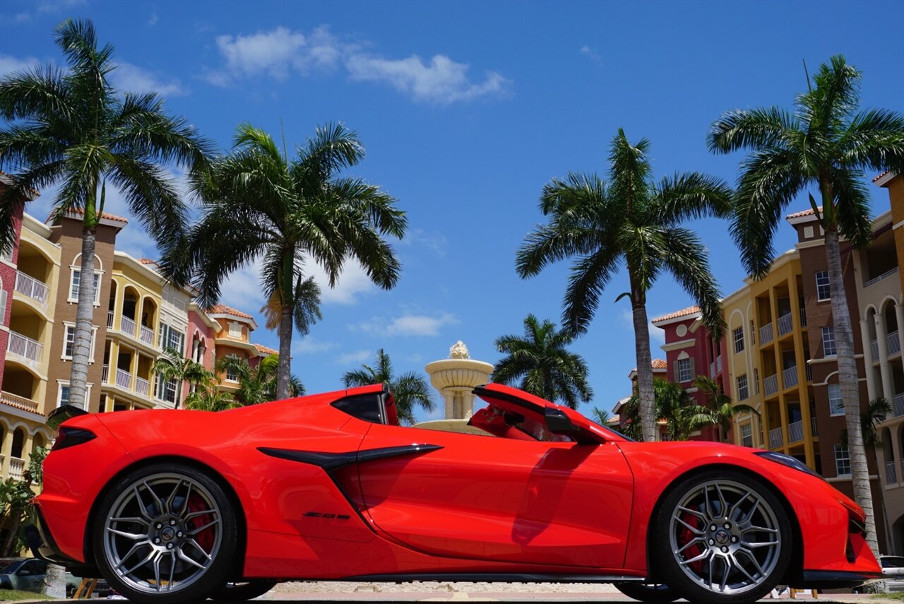 2024 Chevrolet Corvette Z06   - Photo 30 - Naples, FL 34104