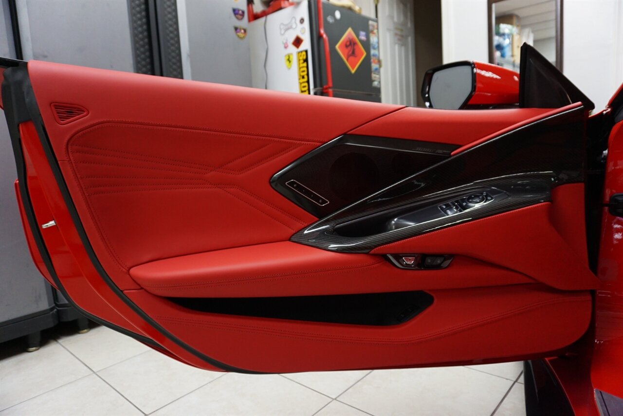 2024 Chevrolet Corvette Z06   - Photo 10 - Naples, FL 34104