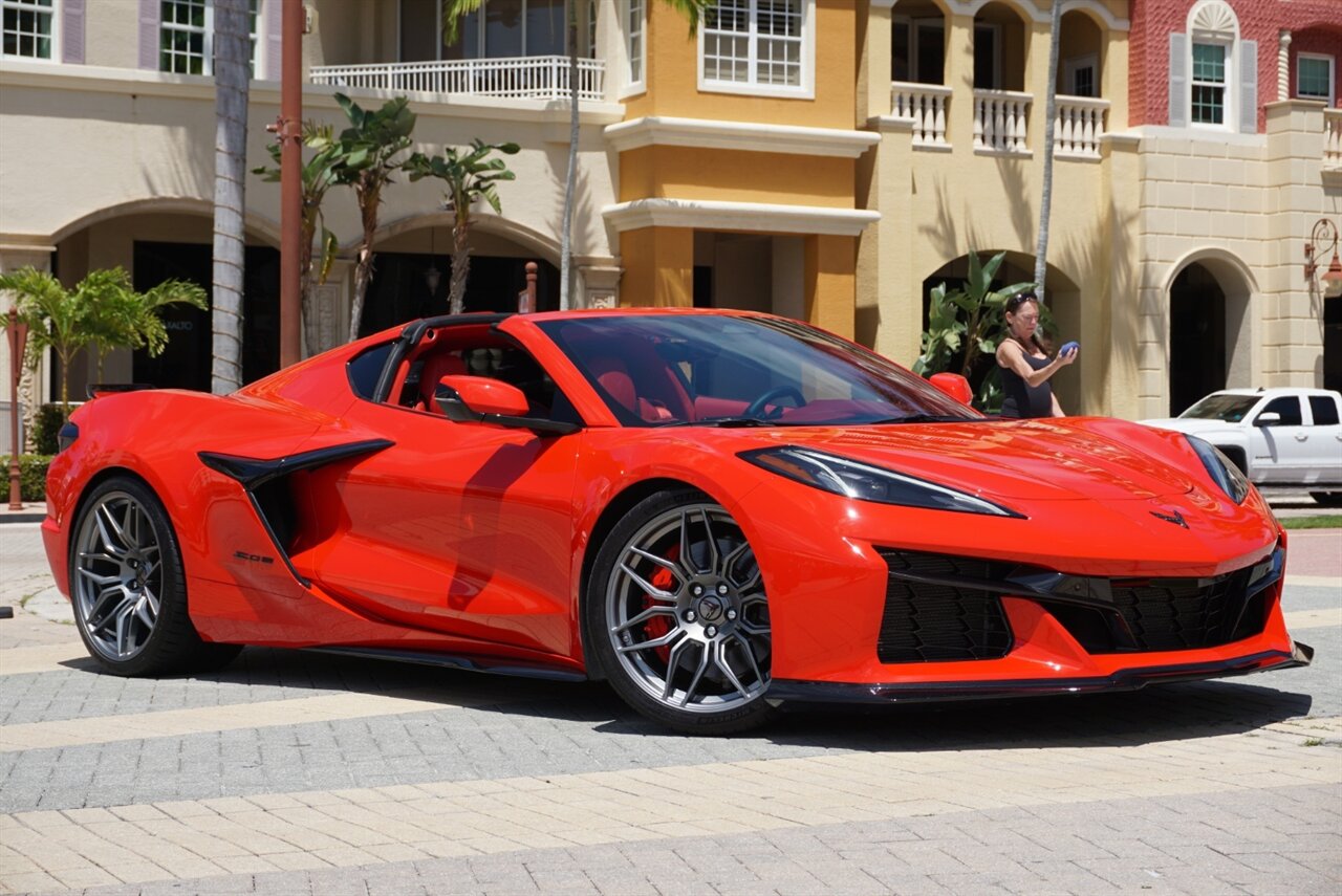 2024 Chevrolet Corvette Z06   - Photo 7 - Naples, FL 34104