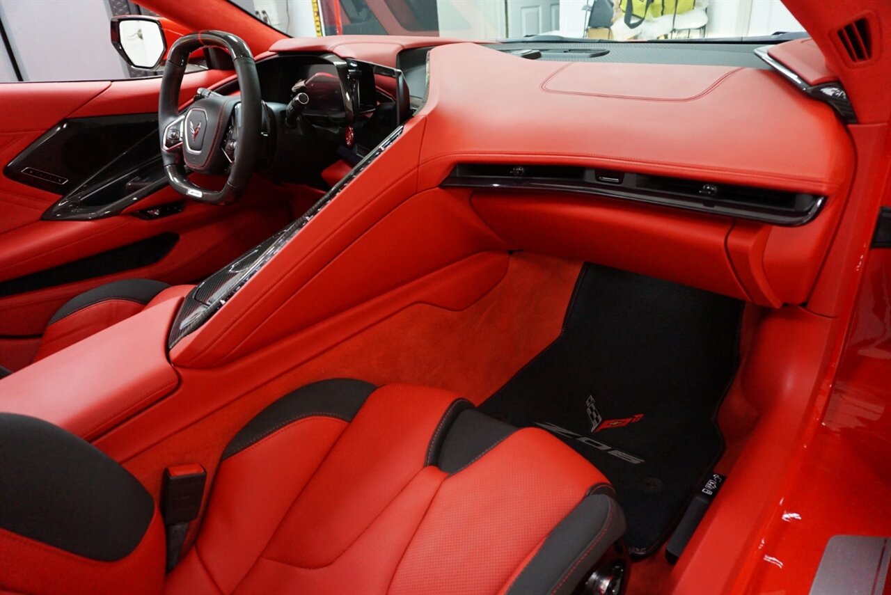 2024 Chevrolet Corvette Z06   - Photo 21 - Naples, FL 34104