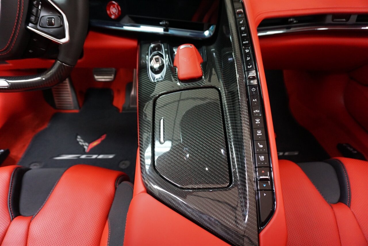 2024 Chevrolet Corvette Z06   - Photo 18 - Naples, FL 34104