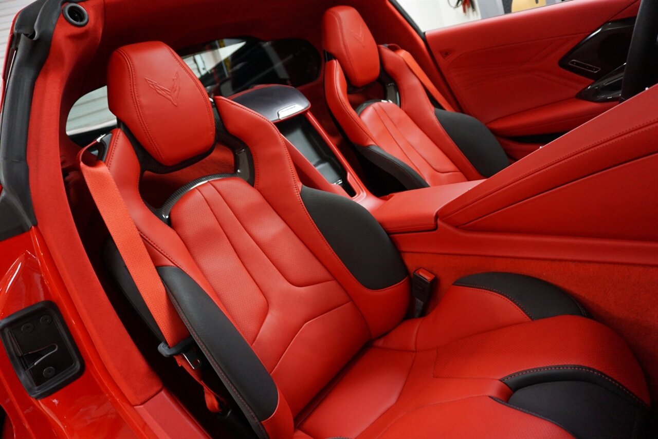 2024 Chevrolet Corvette Z06   - Photo 20 - Naples, FL 34104